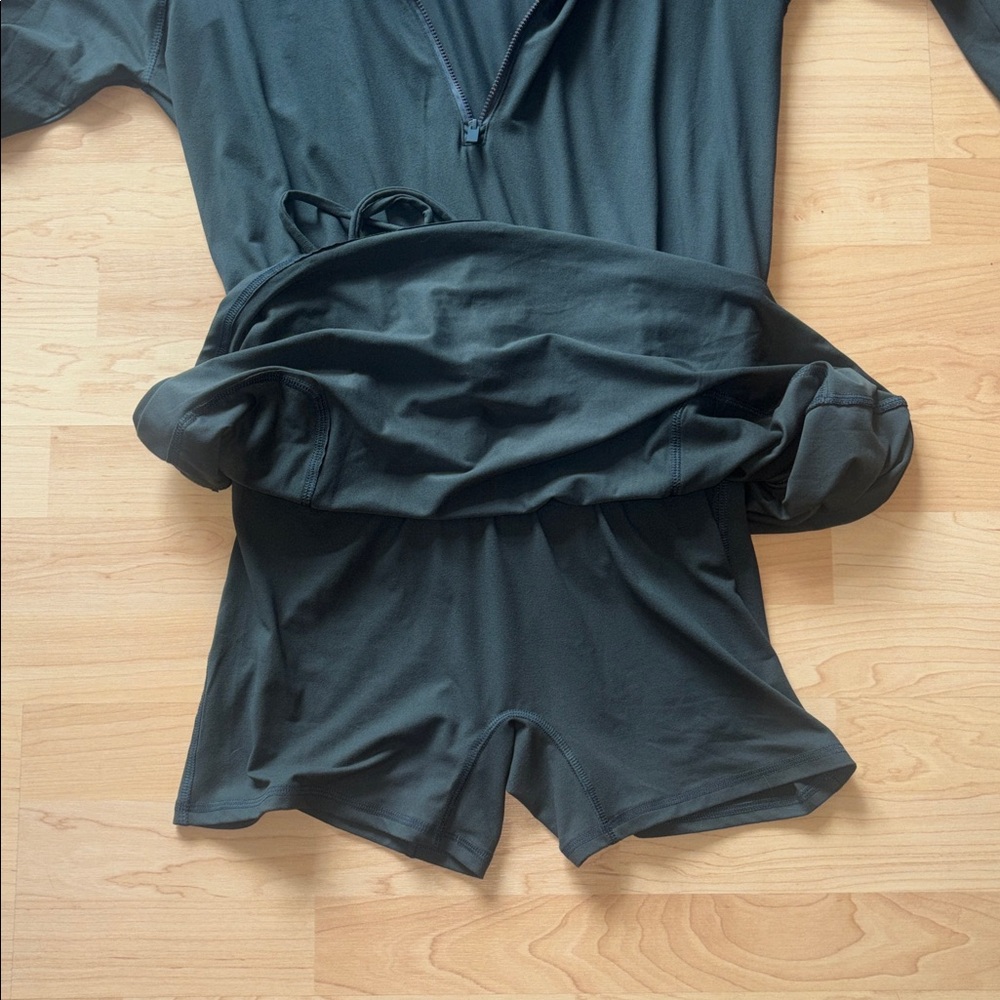 Getting Out Long Sleeve Hooded Zip-Up Athleisure Dress Romper Large Dark Green - Picture 11 of 12